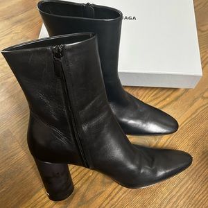 New In Box Balenciaga Logo Oval Boots 590894 | Women’s Size EU 41 US 11